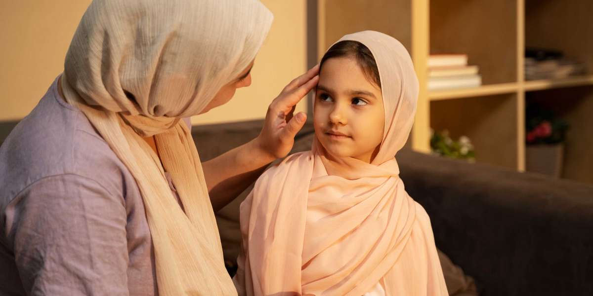 Islamic Parenting: Nurturing Virtuous Children with the Wisdom of Prophet Muhammad and Charity in Islam