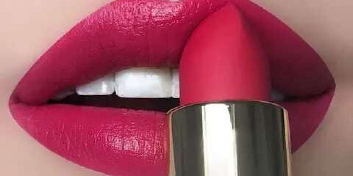Discover the Lipstick Shade That Will Make Everyone Envious!
