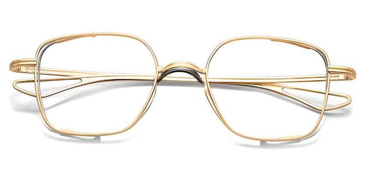 Match A New Eyeglasses For A Recent Gathering