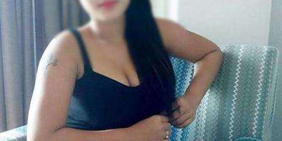 Gurugram hot figure call girl with ac room