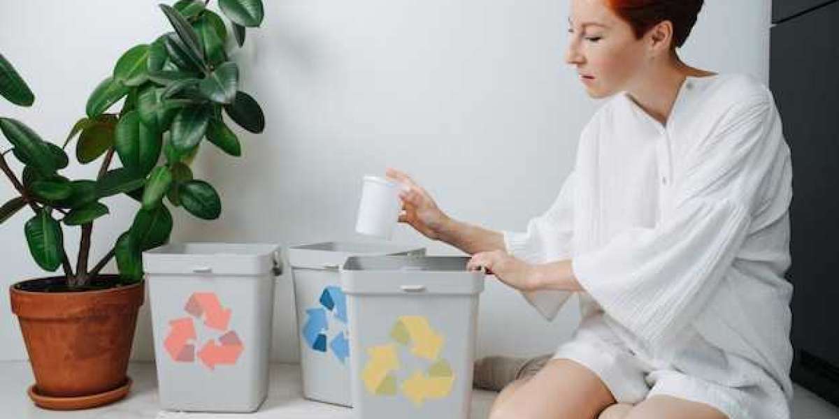 How to Properly Dispose of Adult Diapers: Tips for Odor and Waste Management