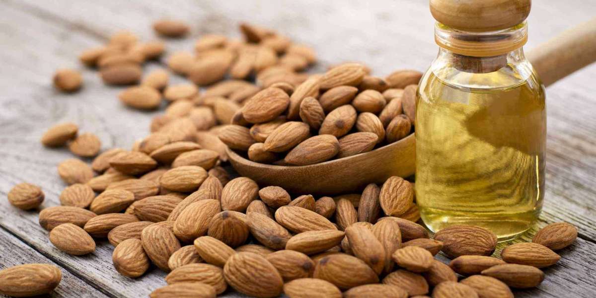 Here Is How to Nourish Your Skin with Almond Oil Moisturizer